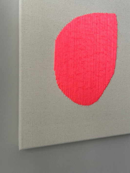 Summer Raindrop Coral, Handgesticktes Original Kunstwerk auf Leinwand