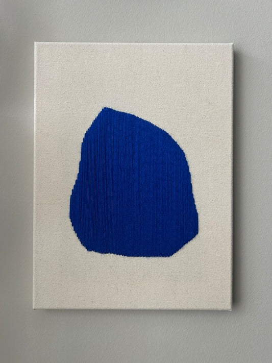 Summer Raindrop Deep Blue, Handgesticktes Original Kunstwerk auf Leinwand