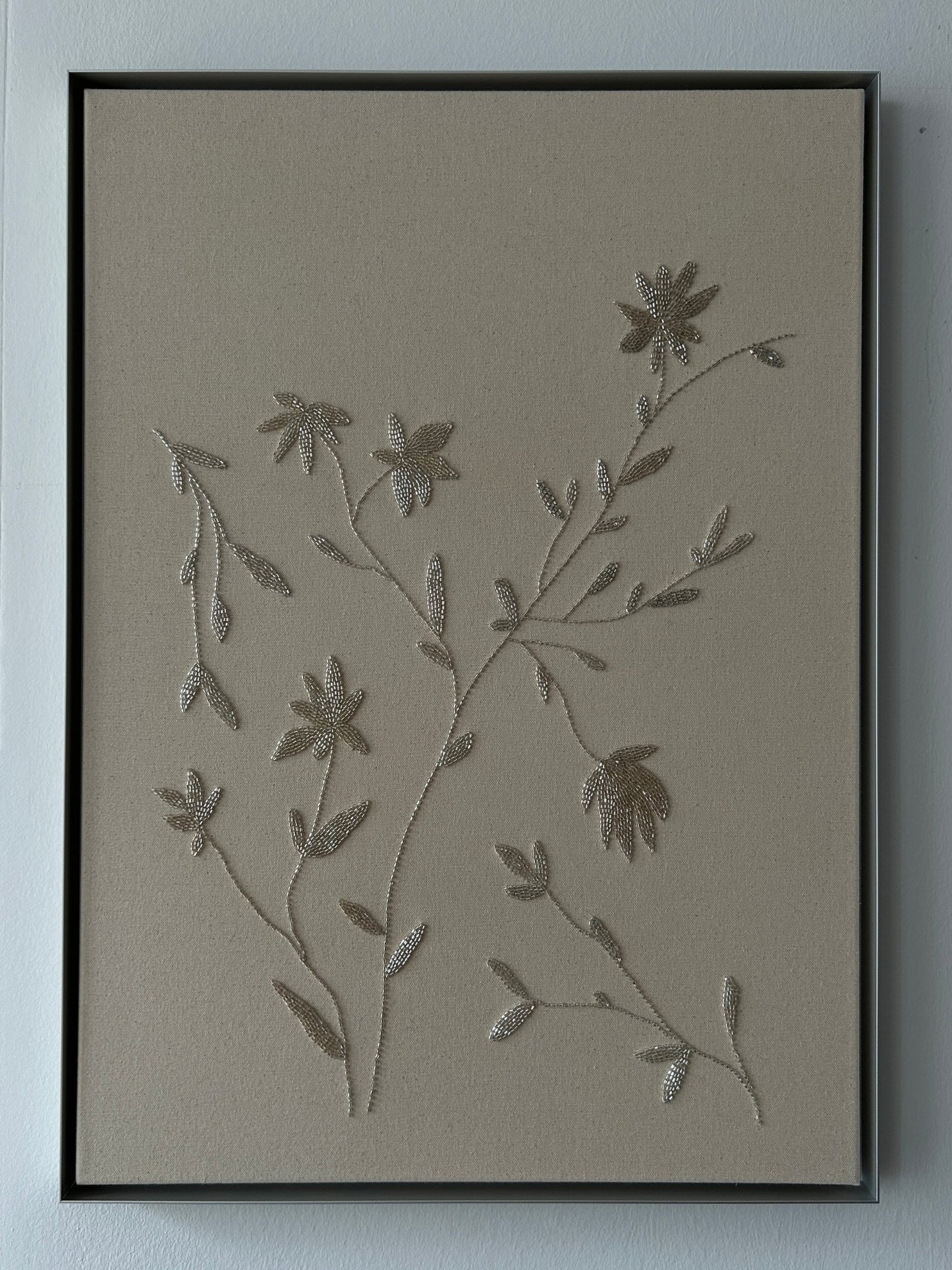 Frozen Flowers, Handgesticktes Original Kunstwerk auf Leinwand