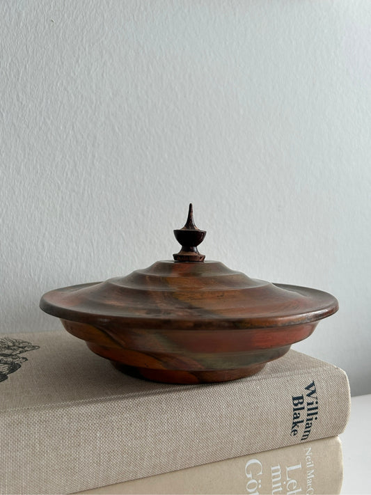 Skulpturale Vintage Kupferdose mit Holzknauf