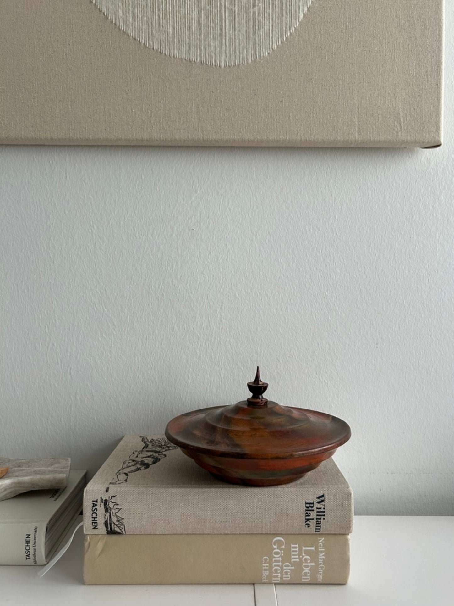 Skulpturale Vintage Kupferdose mit Holzknauf