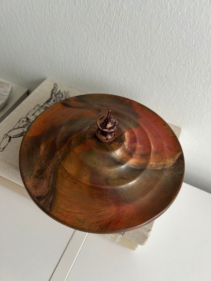 Skulpturale Vintage Kupferdose mit Holzknauf
