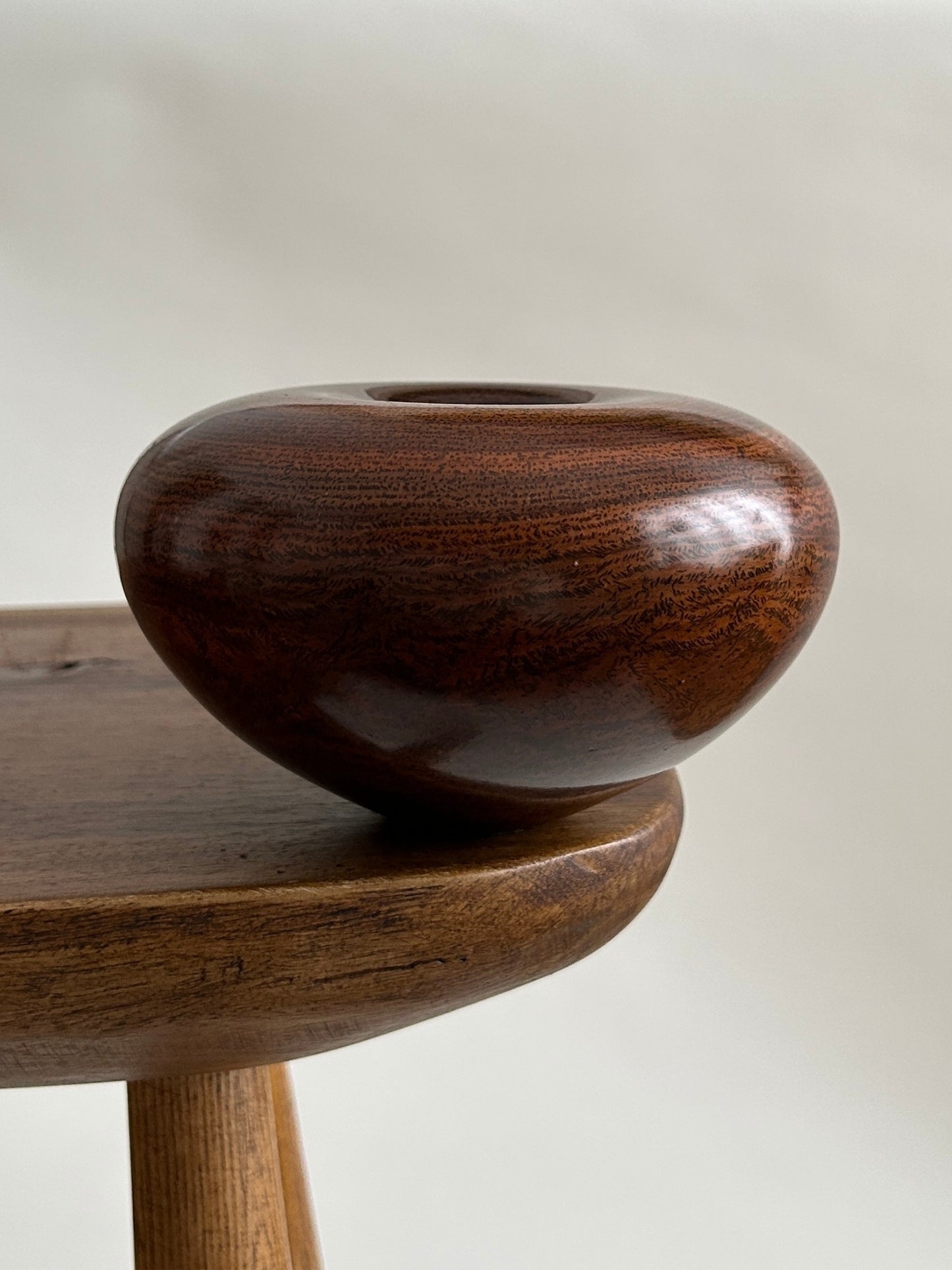 Gedrechselte Vase, Jack de Vos